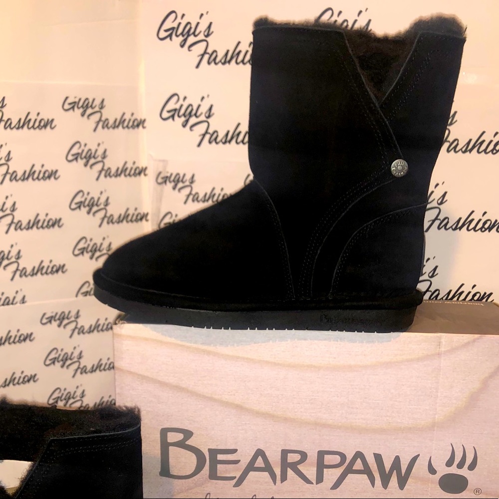 Bearpaw Pam Suede Ankle Bootie - Picture 4 of 12